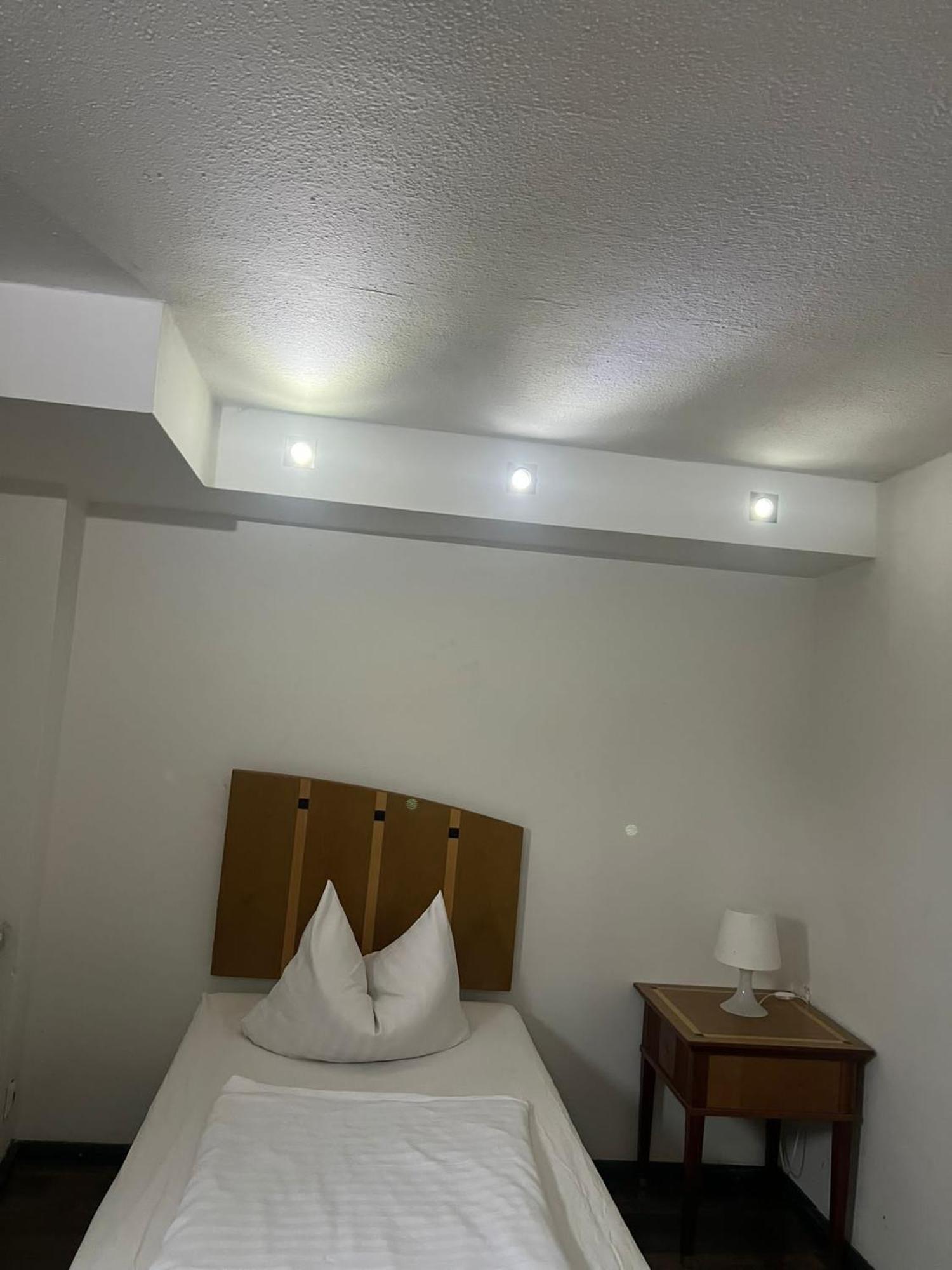Gz Hostel Бонн Екстер'єр фото